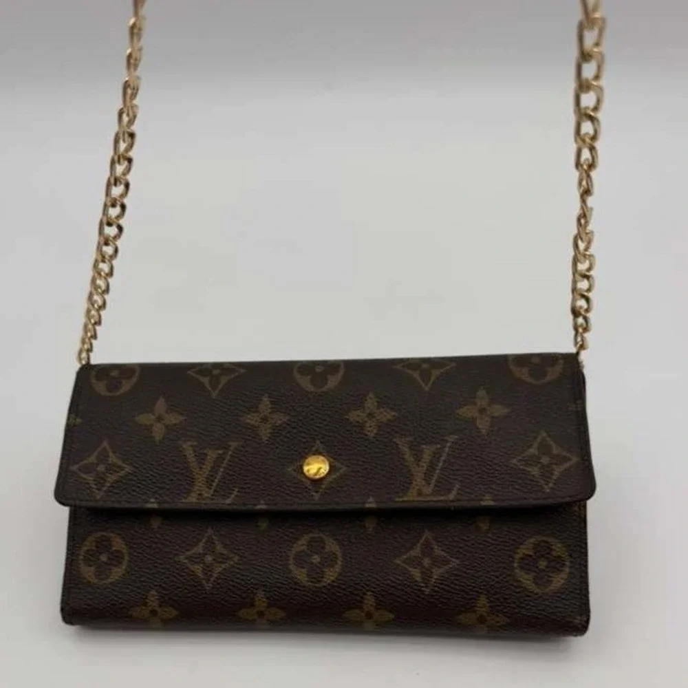 Authentic Louis Vuitton Brown Monogram Wallet‎